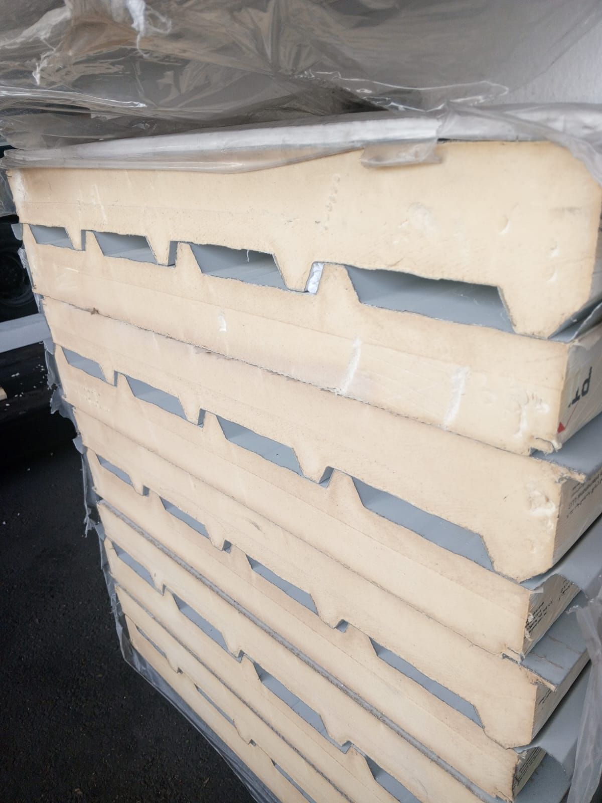 تركيب ساندويش بانل بناء ملاحق ترميم مابني