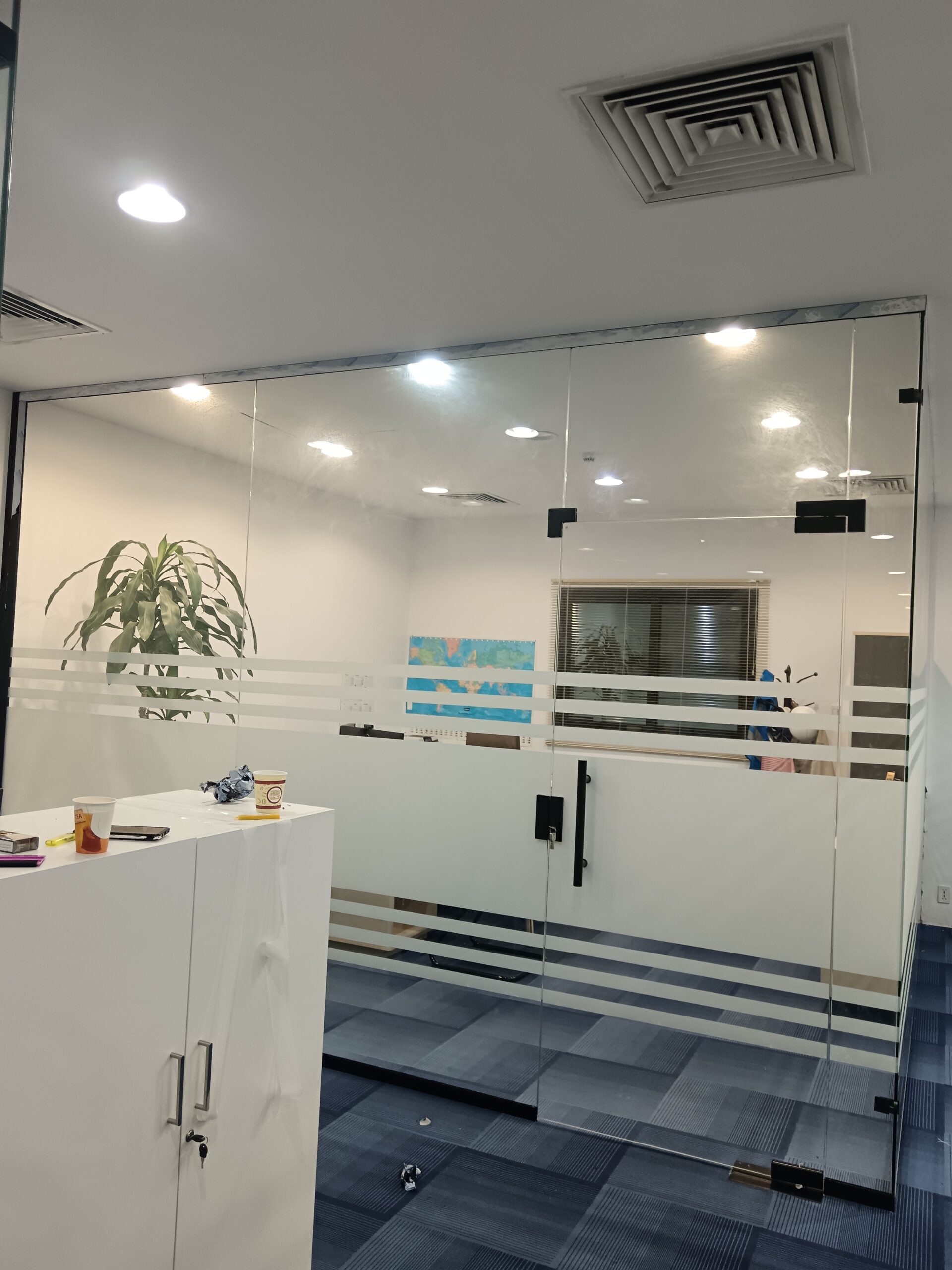 زجاج سكريت ومرايات الشرقية السعودية 0565027566