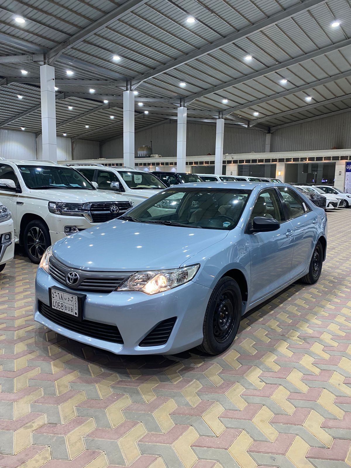 سياره كامري للبيع