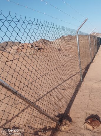 تركيب شبوك مزارع والسترحات وملاعب الكرة في جميع أن