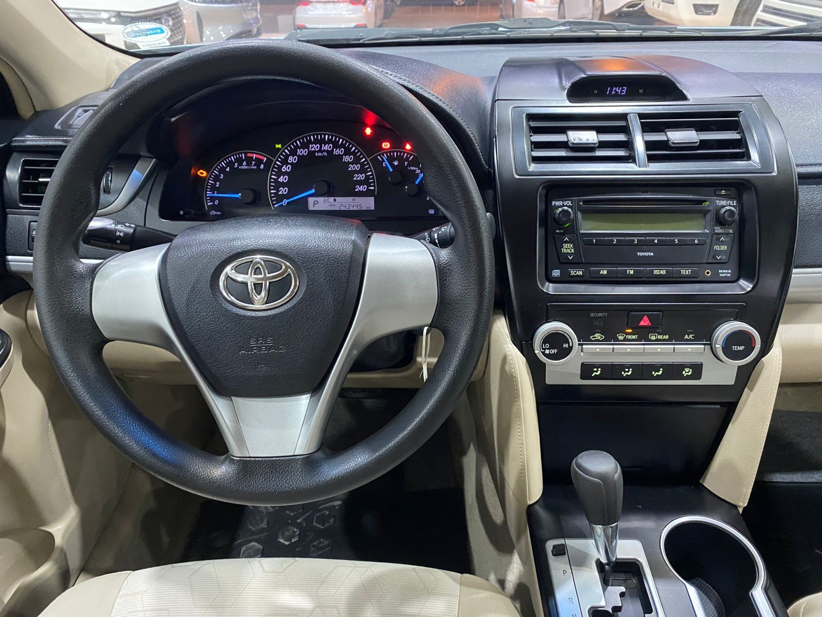 سياره كامري للبيع