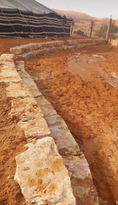 مقاول شبوك وحجر طبيعي