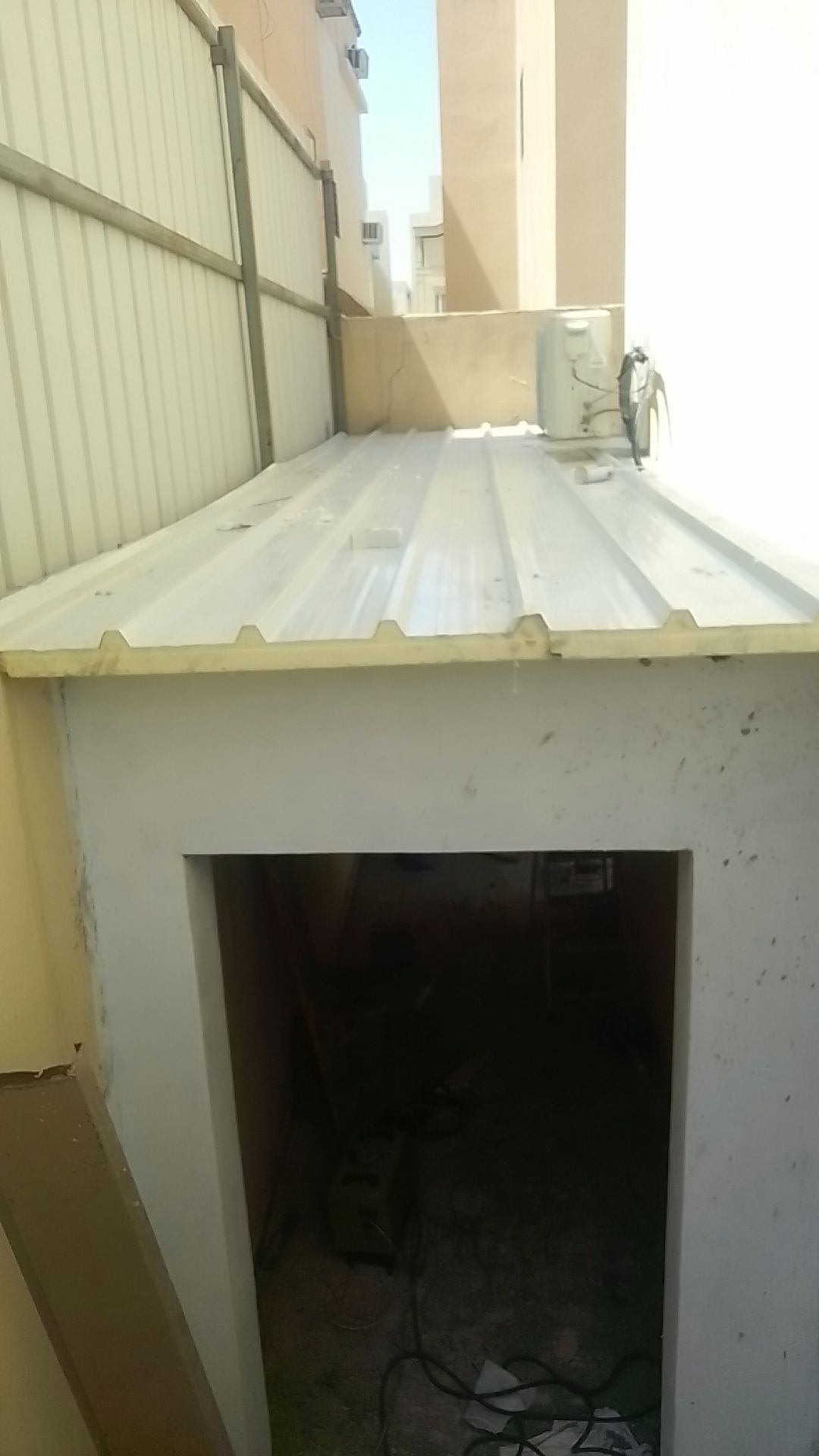 ساندويش بانل ومظلات وسواتر تركيب ساندوش بانل وترمي