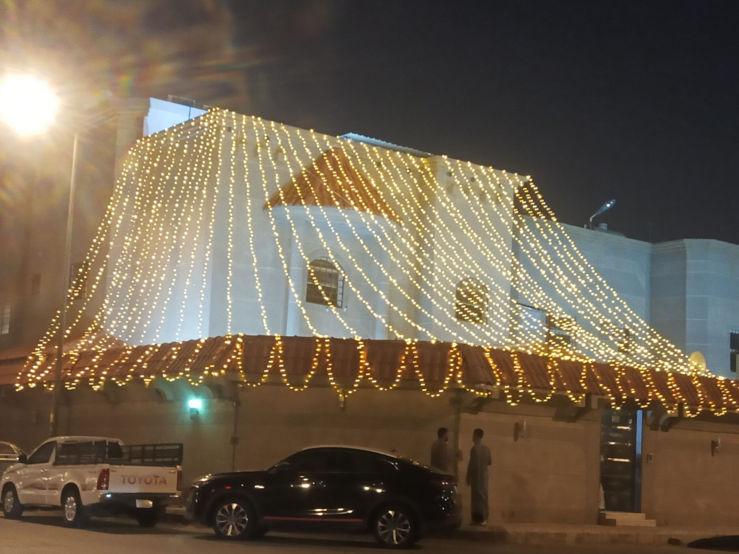 عقود زينه وشبكه كويتي اناره ليد