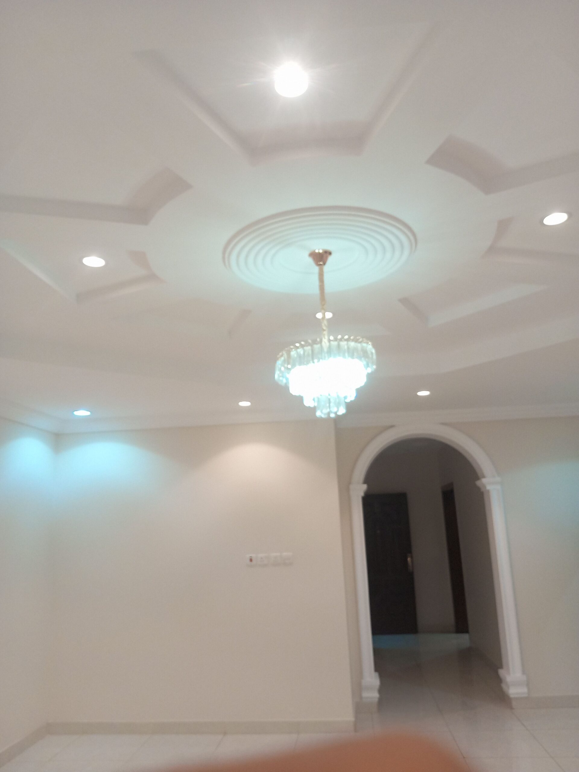 معلم دهانات ديكورات جده