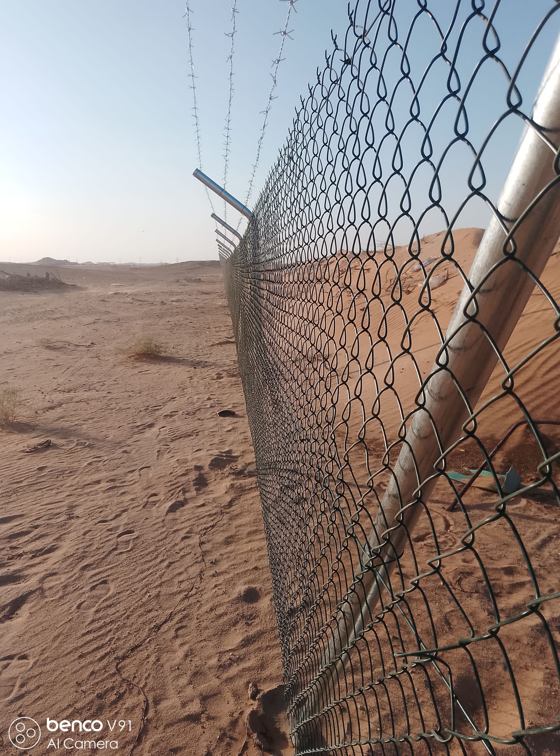 تركيب شبوك مزارع والسترحات وملاعب الكرة في جميع أن