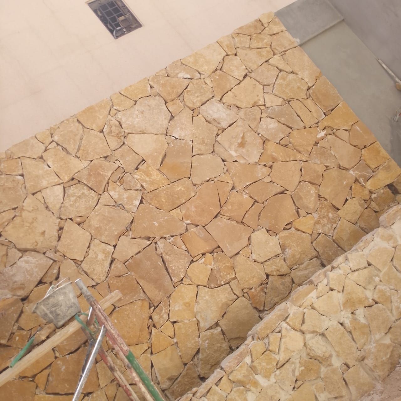 عمل شبوك في جميع أنحاء المملكة العربية السعودية