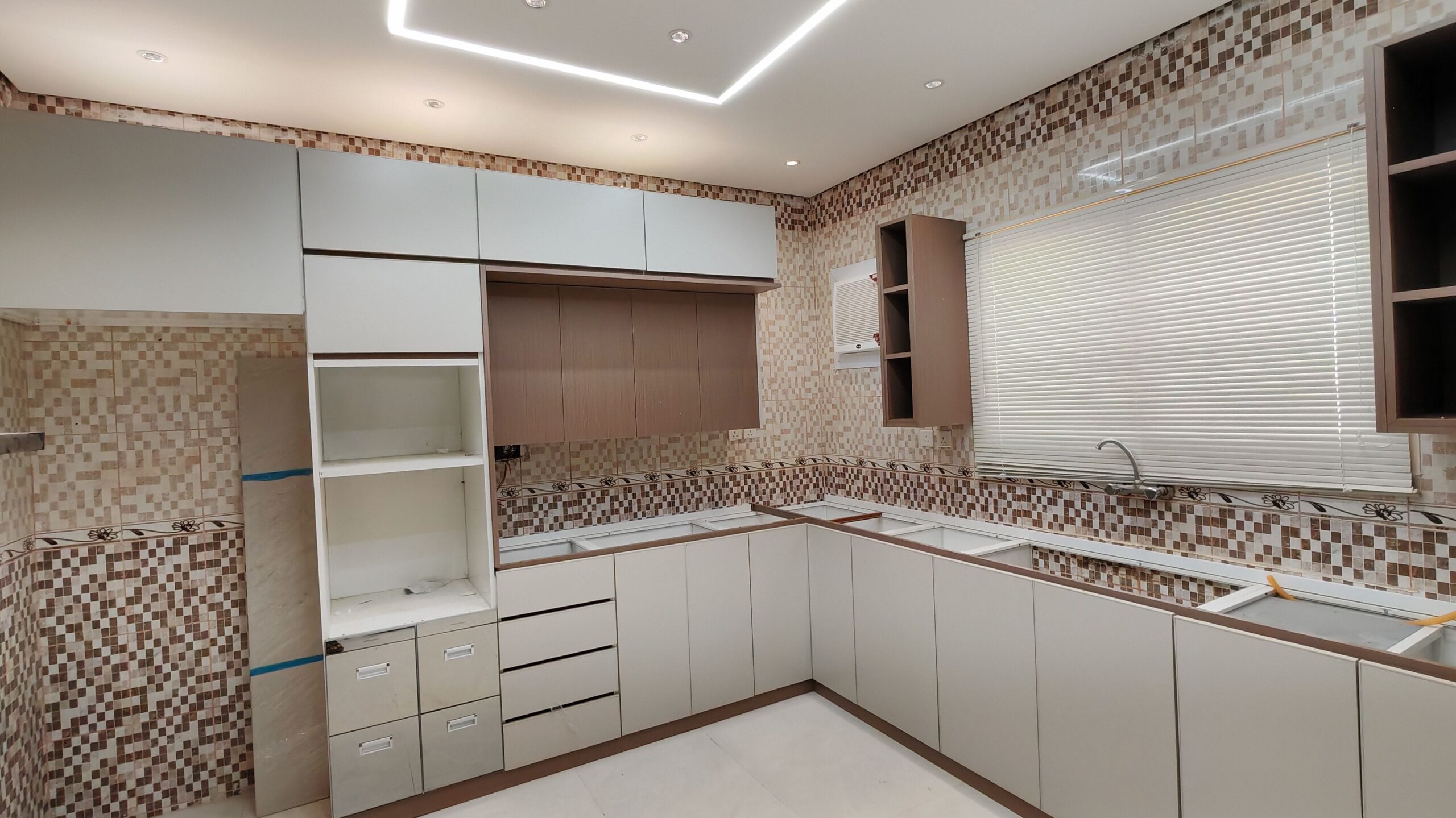 مطابخ المنيوم