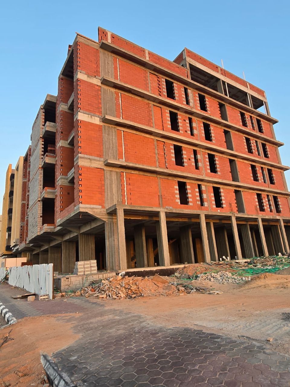 مقاولات عامة بناء تشطيب عظم مؤاد تسليم مفتاح عمائر