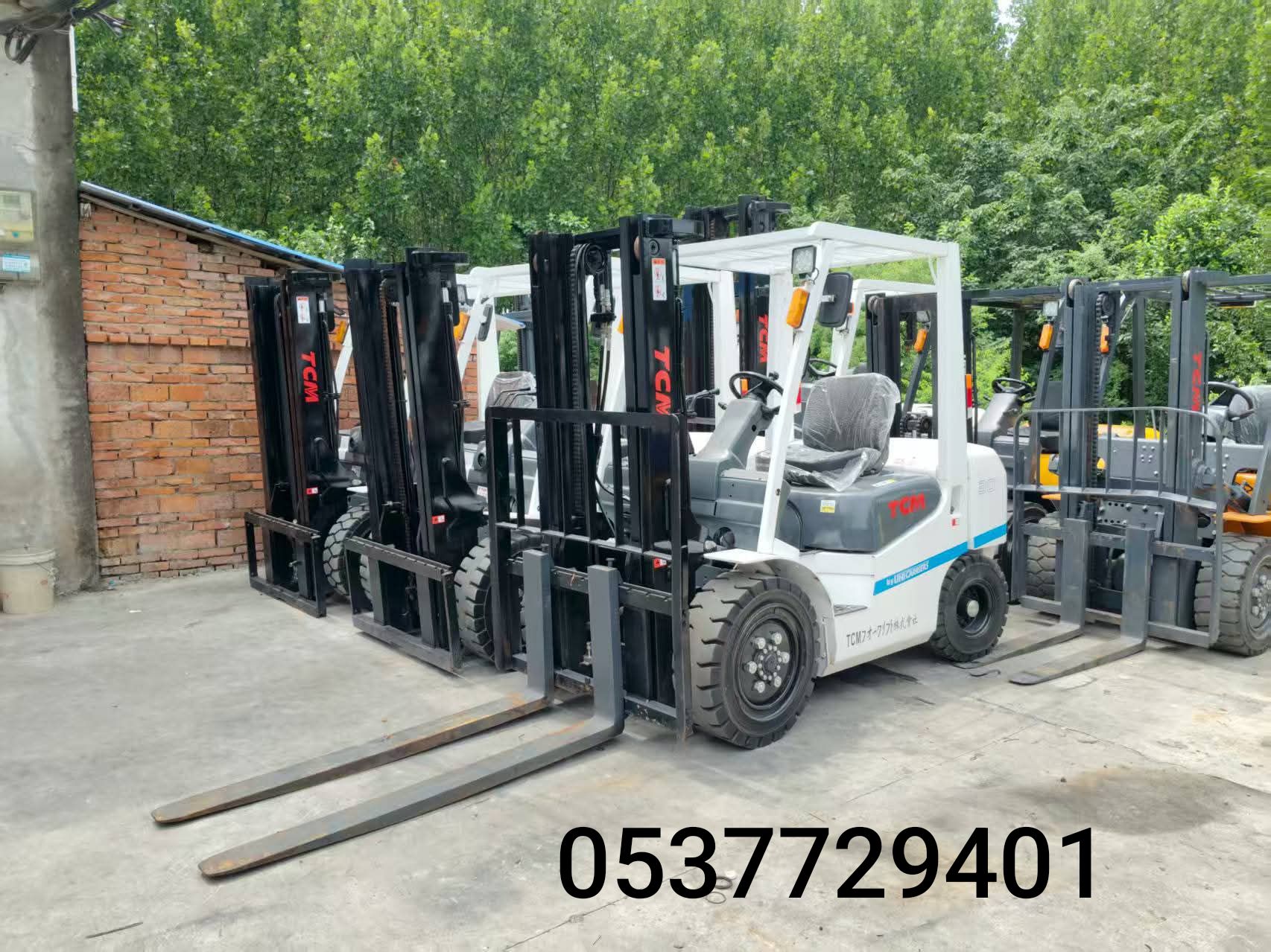 تأجير معدات ثقيلة رافعات شوكية سكين.بوكلين.كرين