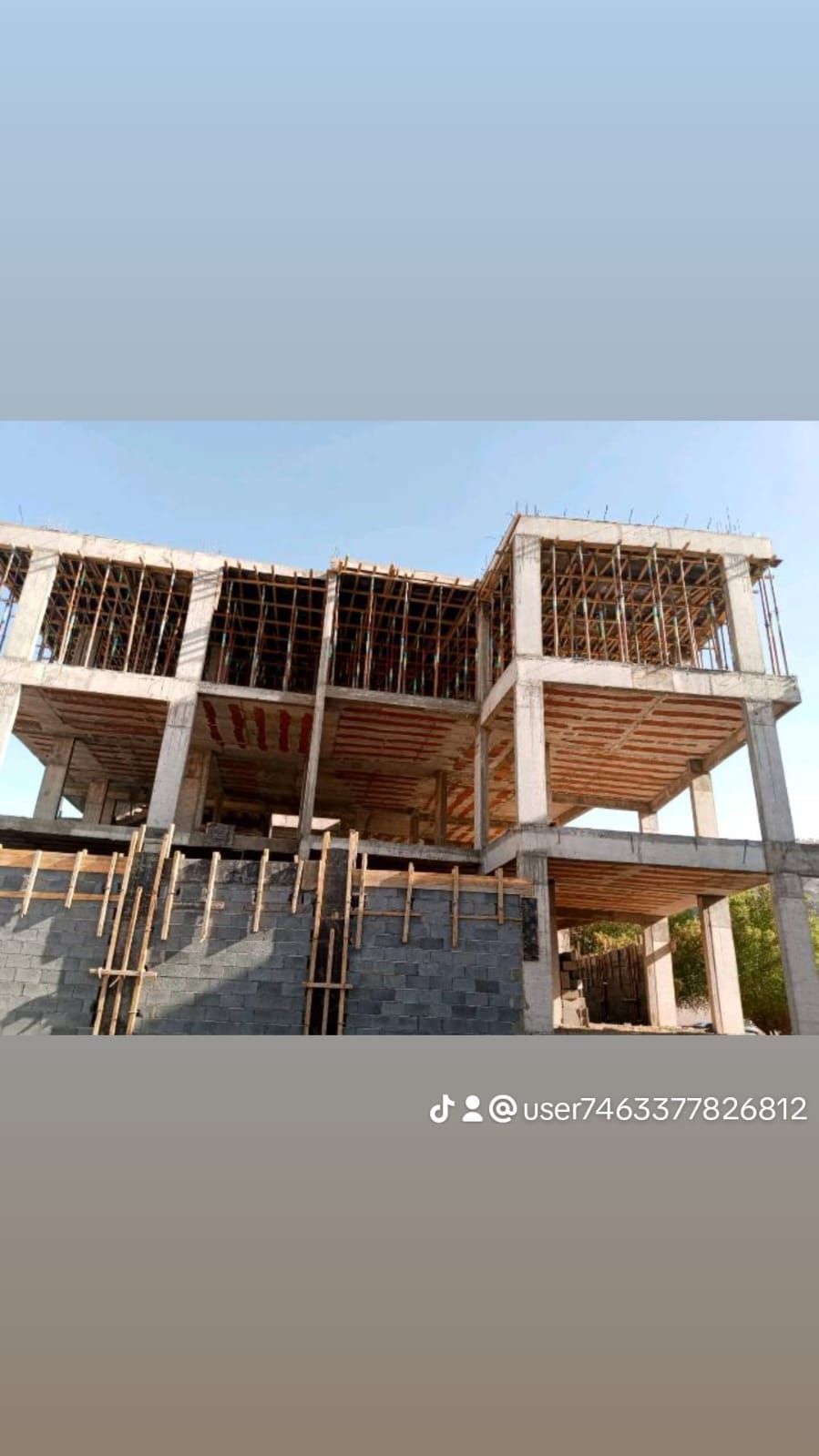 ابو احمد لجميع انواع التشطيبات والمقاولات العامه ل