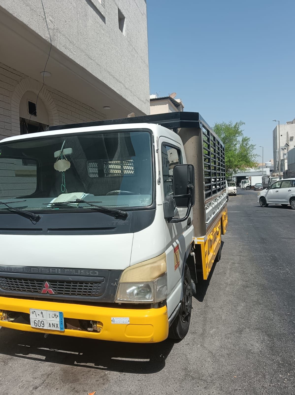 نقل عفش فك وتركيب داخل الدمام الخير القضيب