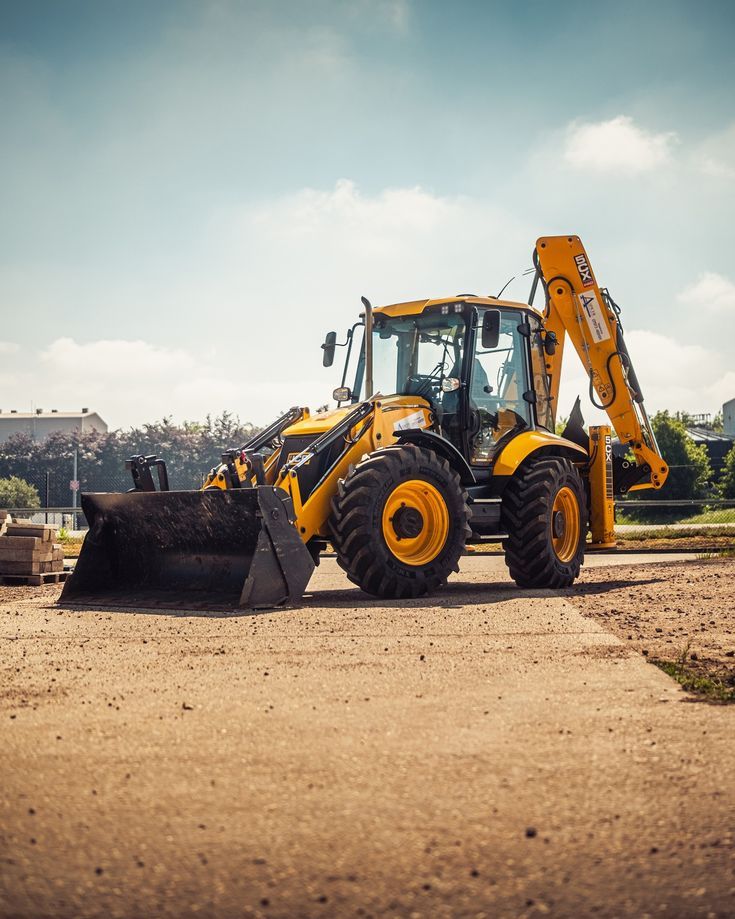 #لتاجير_جميع_المعدات_الثقيله #سيزر_ليفت_للايجار #م