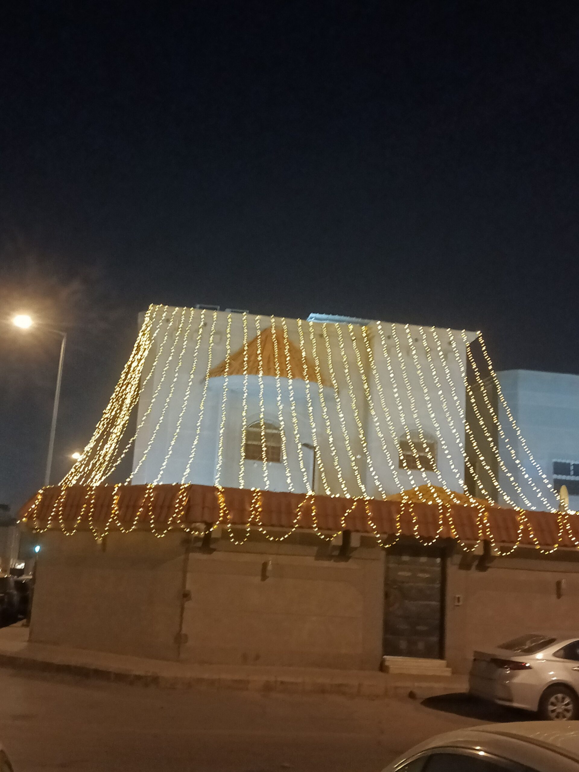 عقود زينه وشبكه كويتي اناره ليد