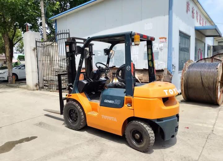 فركليف رافعه شوكيه لتاجير اليومي وشهري 3 طن 7 طن 1