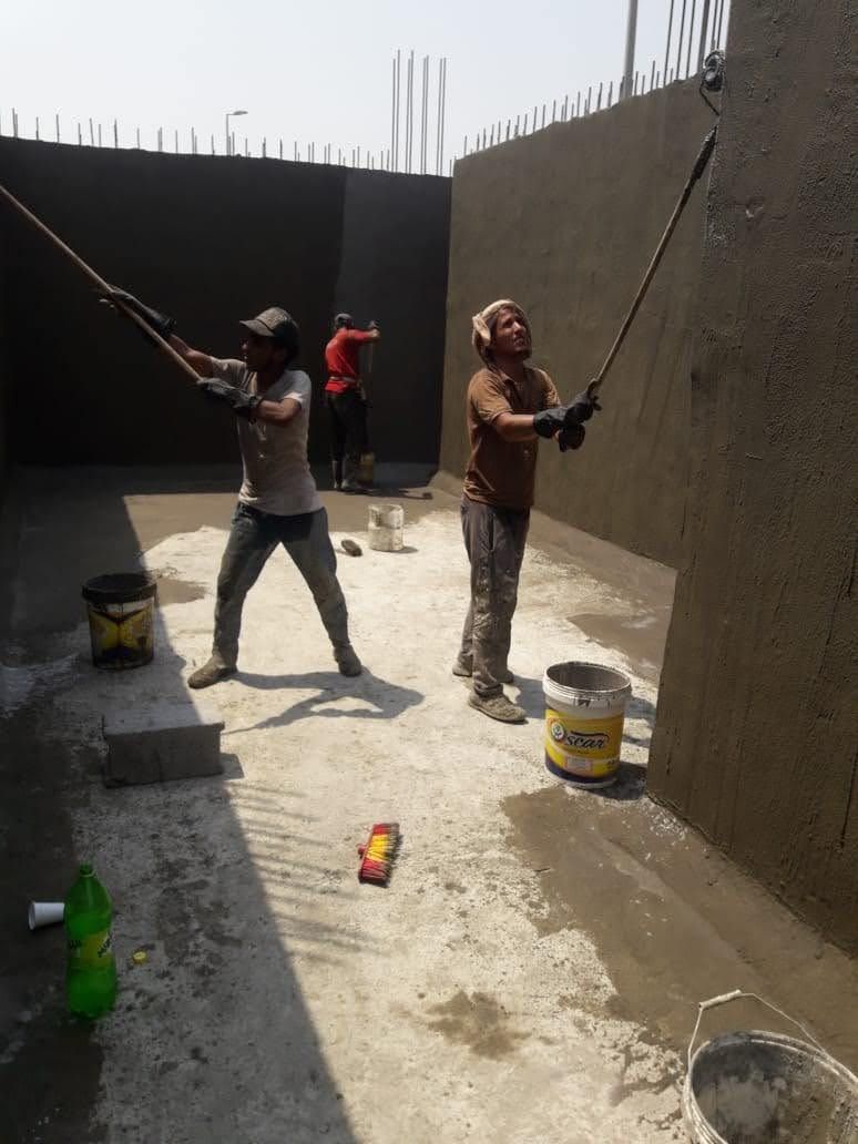 فني تركيب عوازل لجميع انوع العوازل حراريه ومائيه