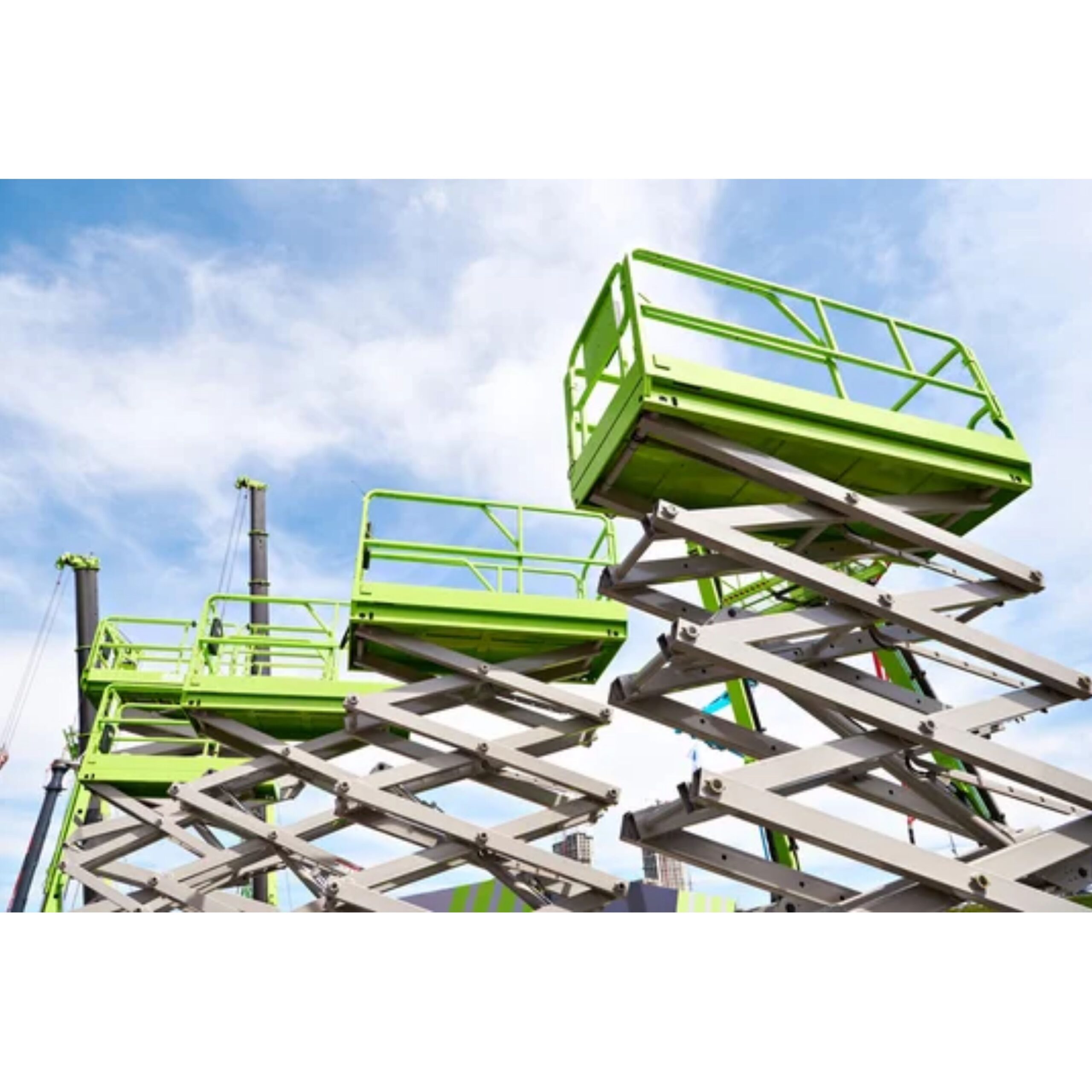 تأجير معدات ثقيلة في الرياض: رافعات شوكية، سيزر لف