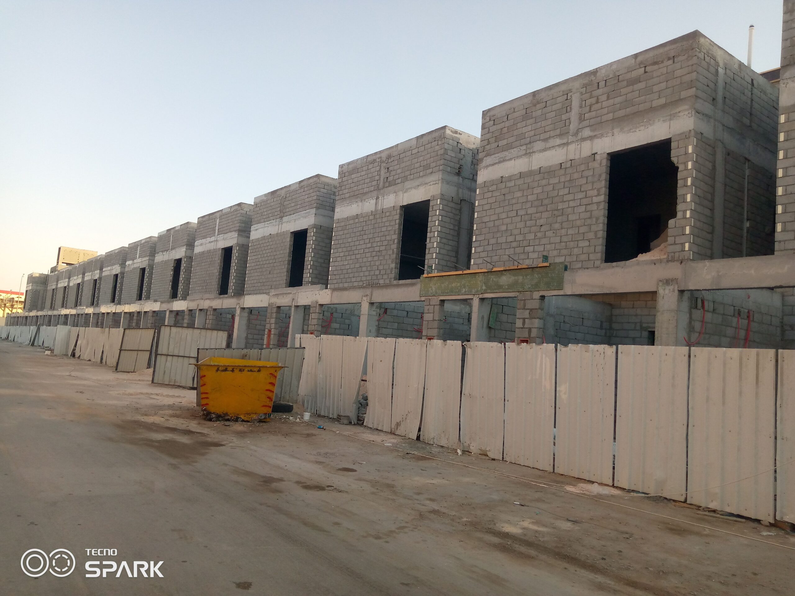 مقاول مباني ملاحق