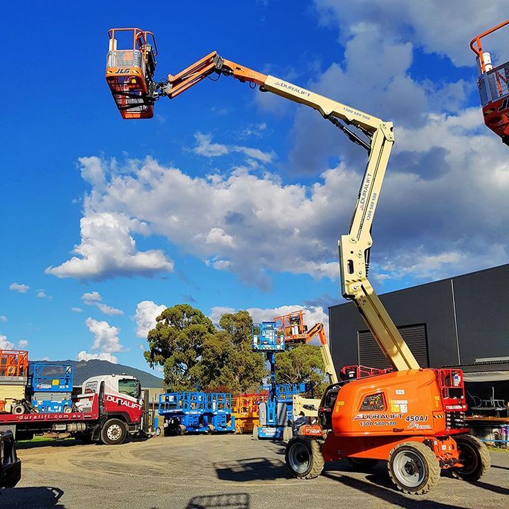 سقالات كهربائيه للايجار سقاله كهربائيه للايجار سيز