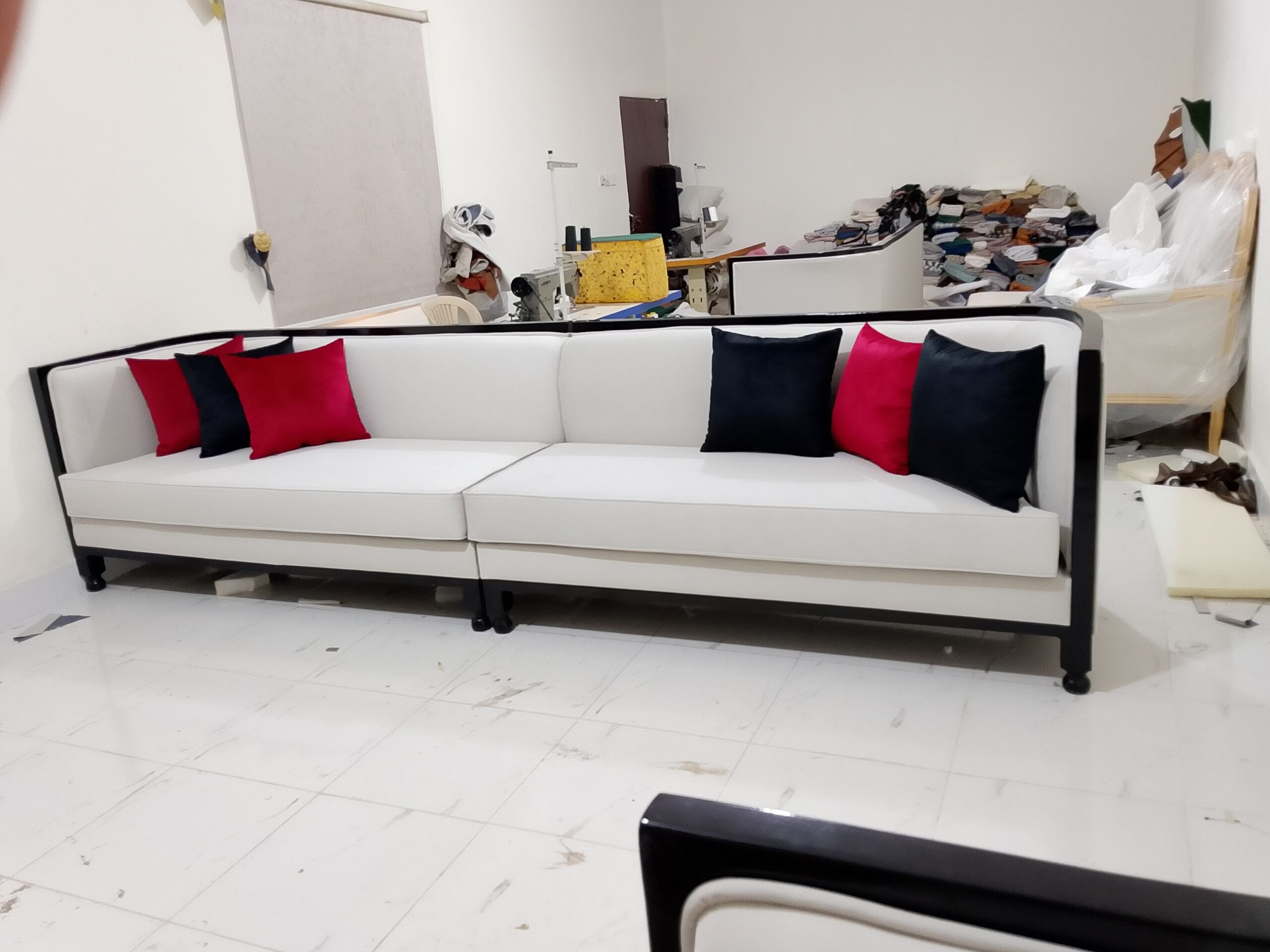 تنجيد وتفصيل حسب طلب الزبون وإذعندكم كنب قديم يرجع