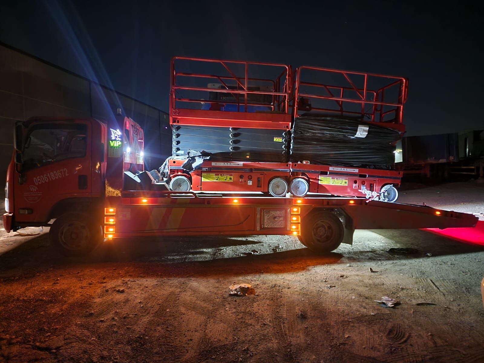 سيزرلفت مان لفت رافعات عمال رافعات مقصيه للإيجار س