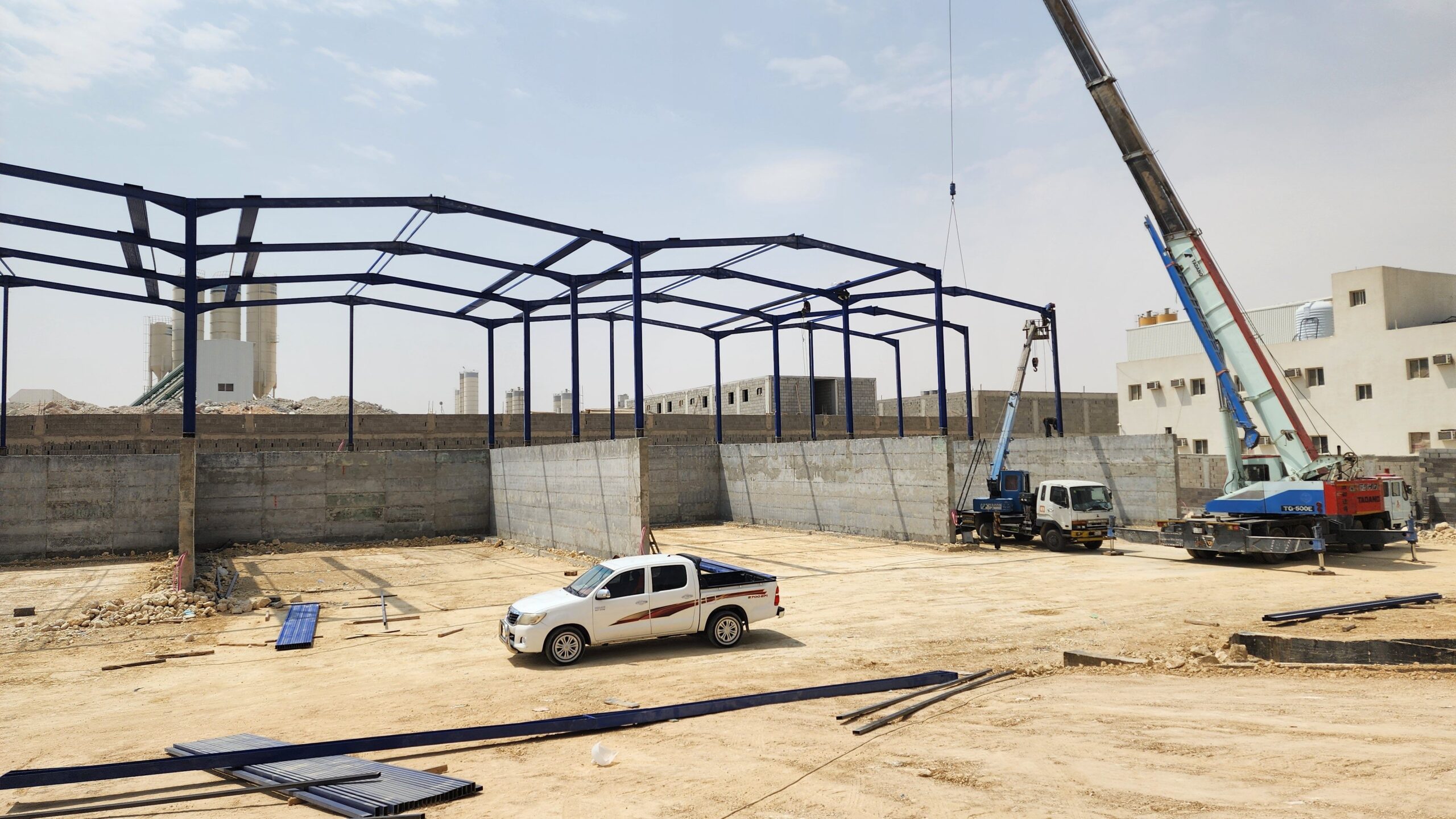 حداد مضلات وسواتر برجولات هناجر