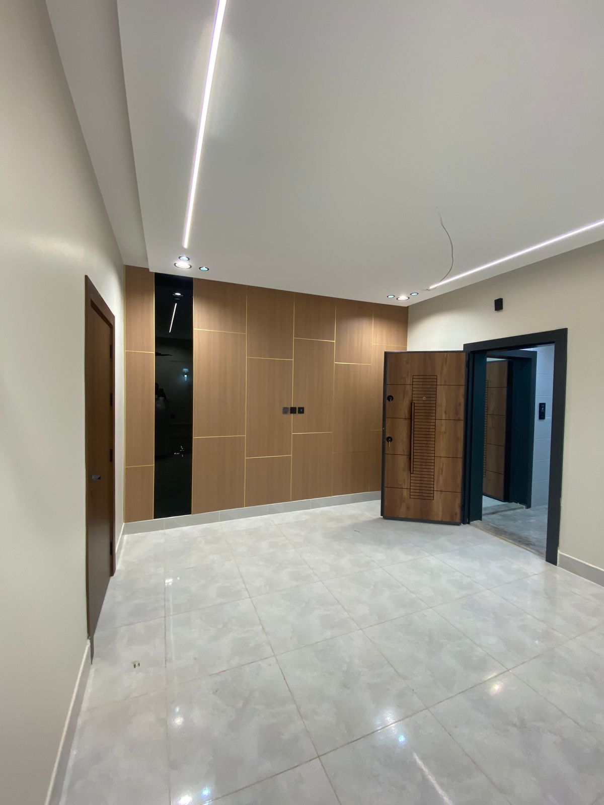 2500ريال 5غرف جديده ما سكانت شهري