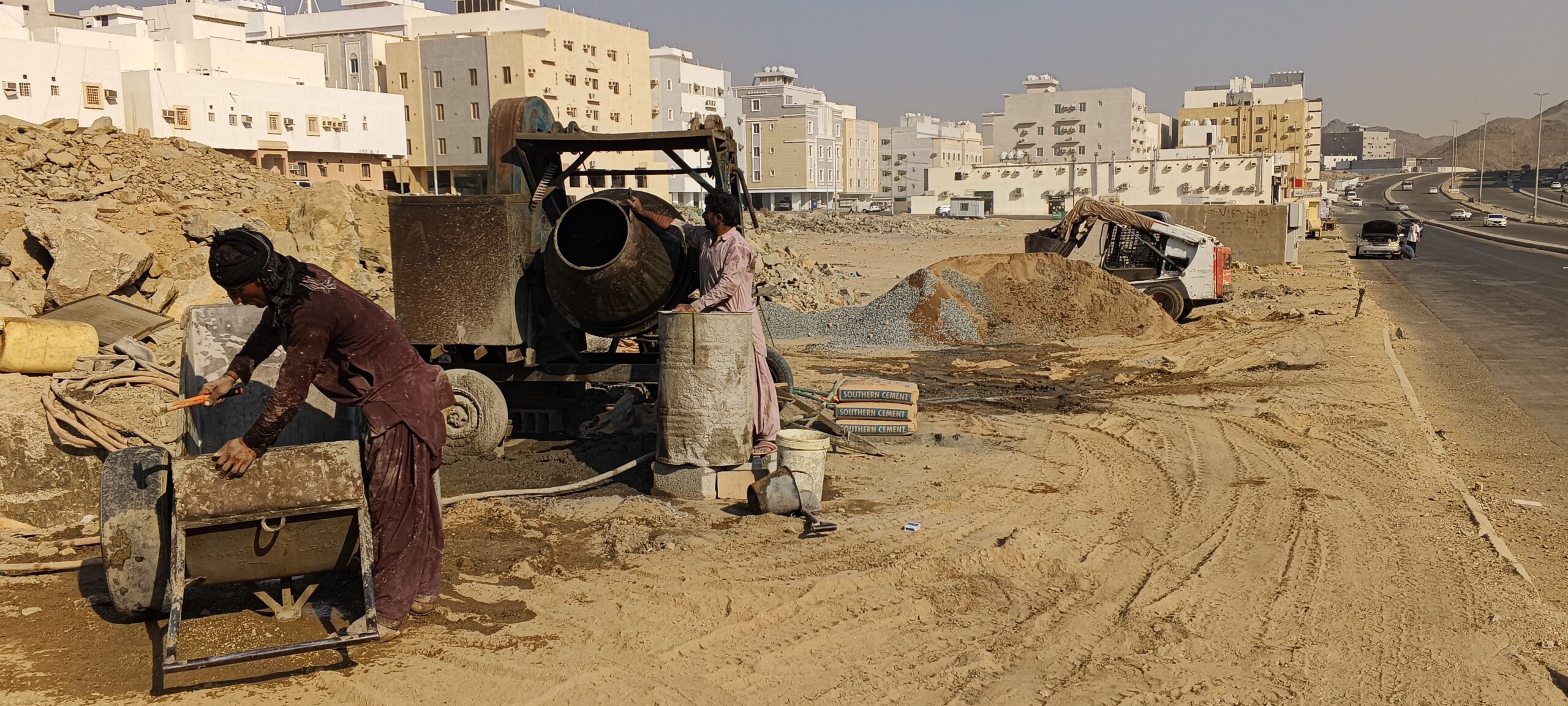 اسمنت خلاط يدوي ايجار يوميا 0597473618