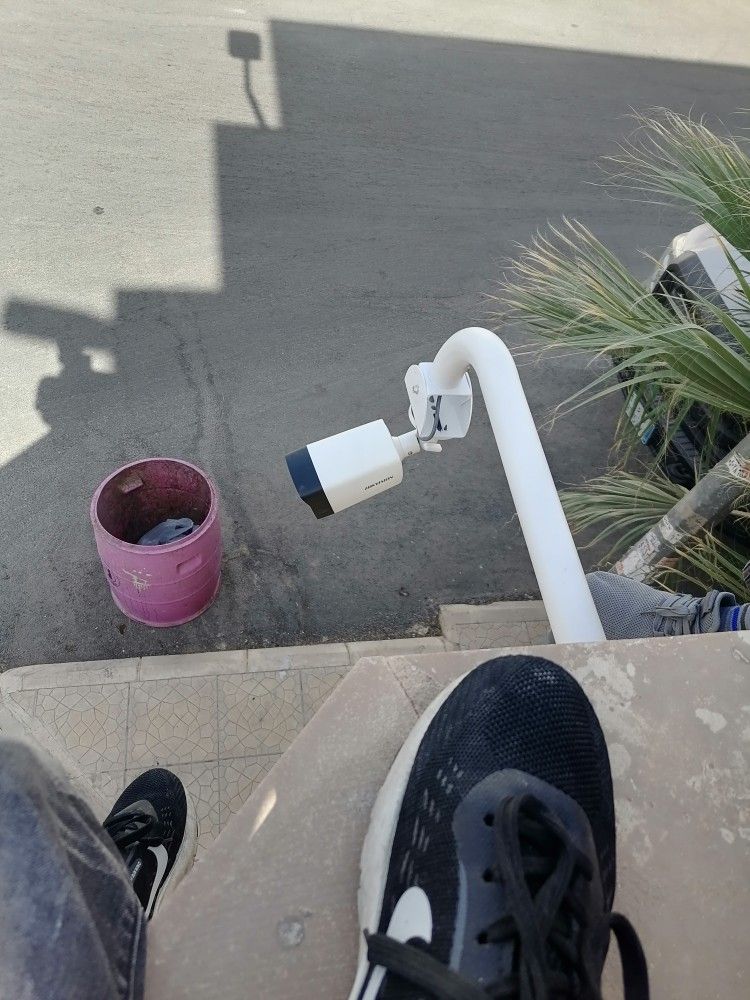 تركيب كاميرات المراقبة والتحكم