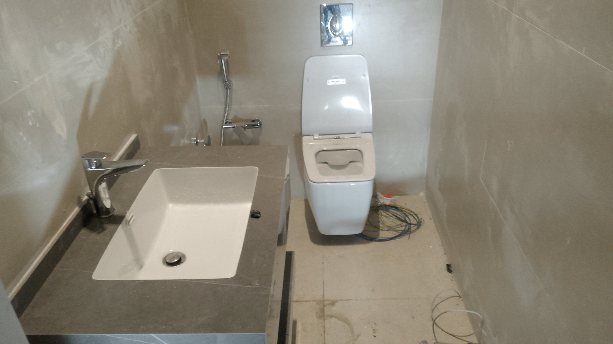 سباك بالرياض تاسيس وتشطيب