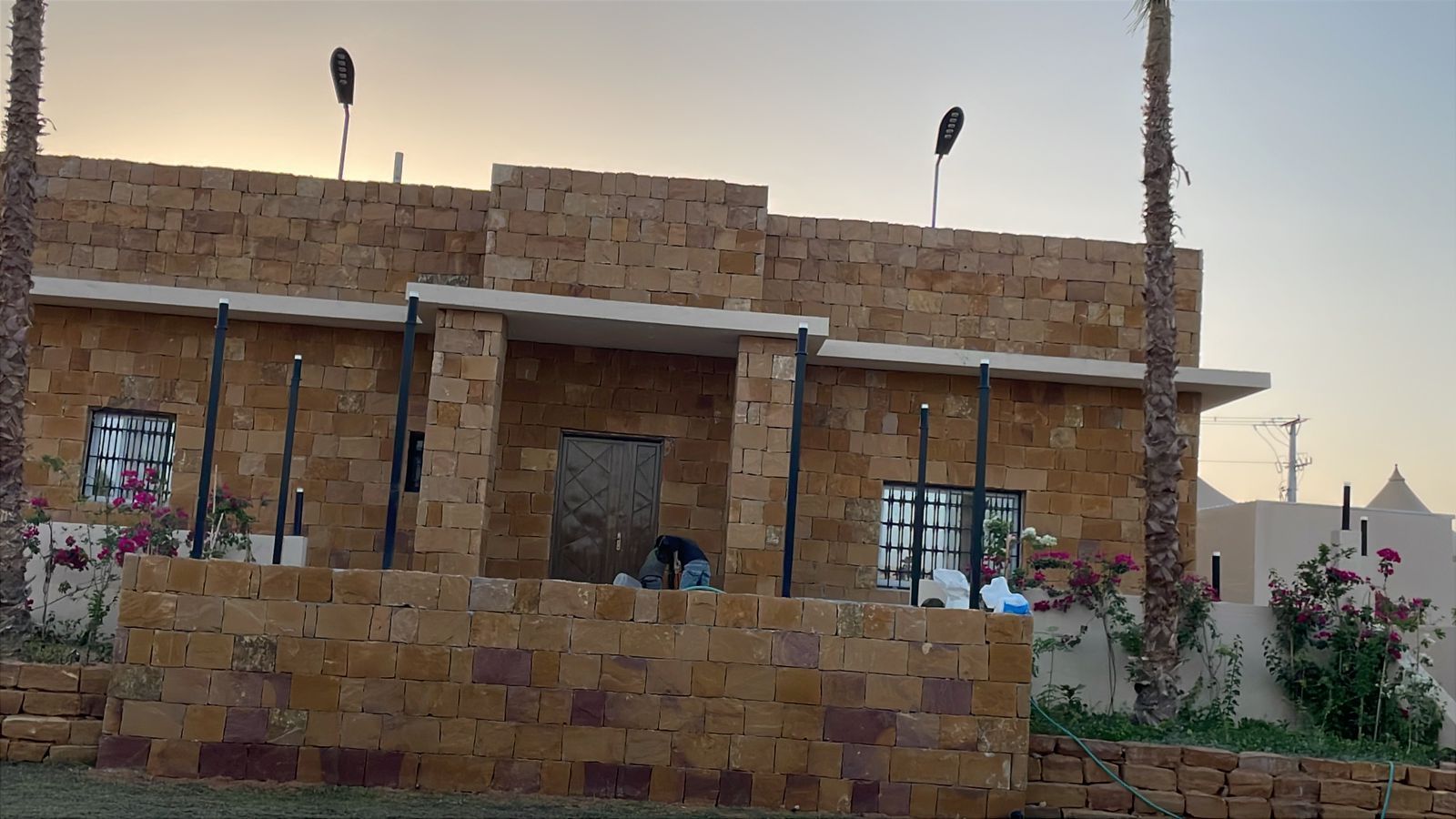 مقاول بنيان حجر طبيعي