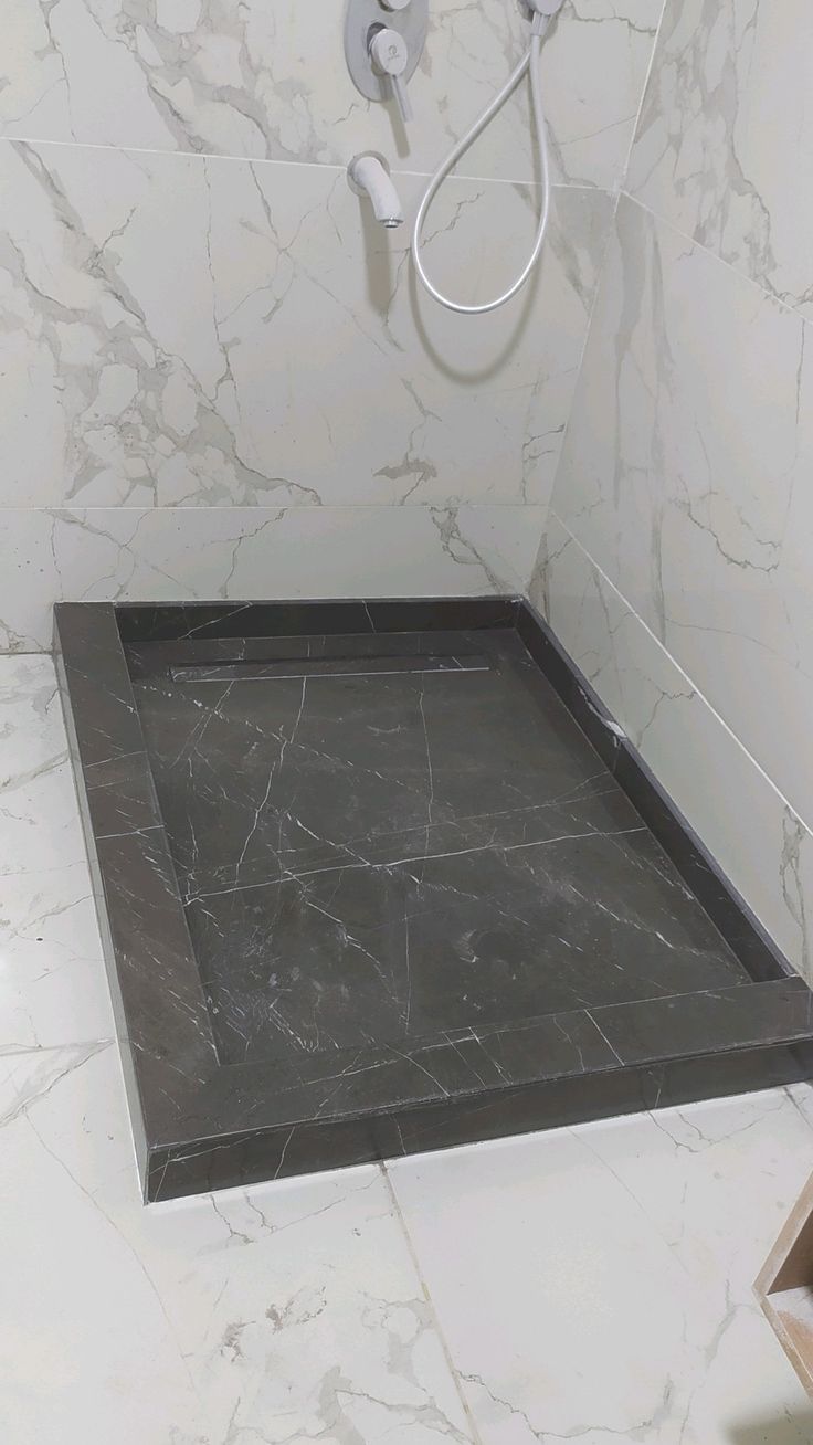 مقاول بلاط وديكور