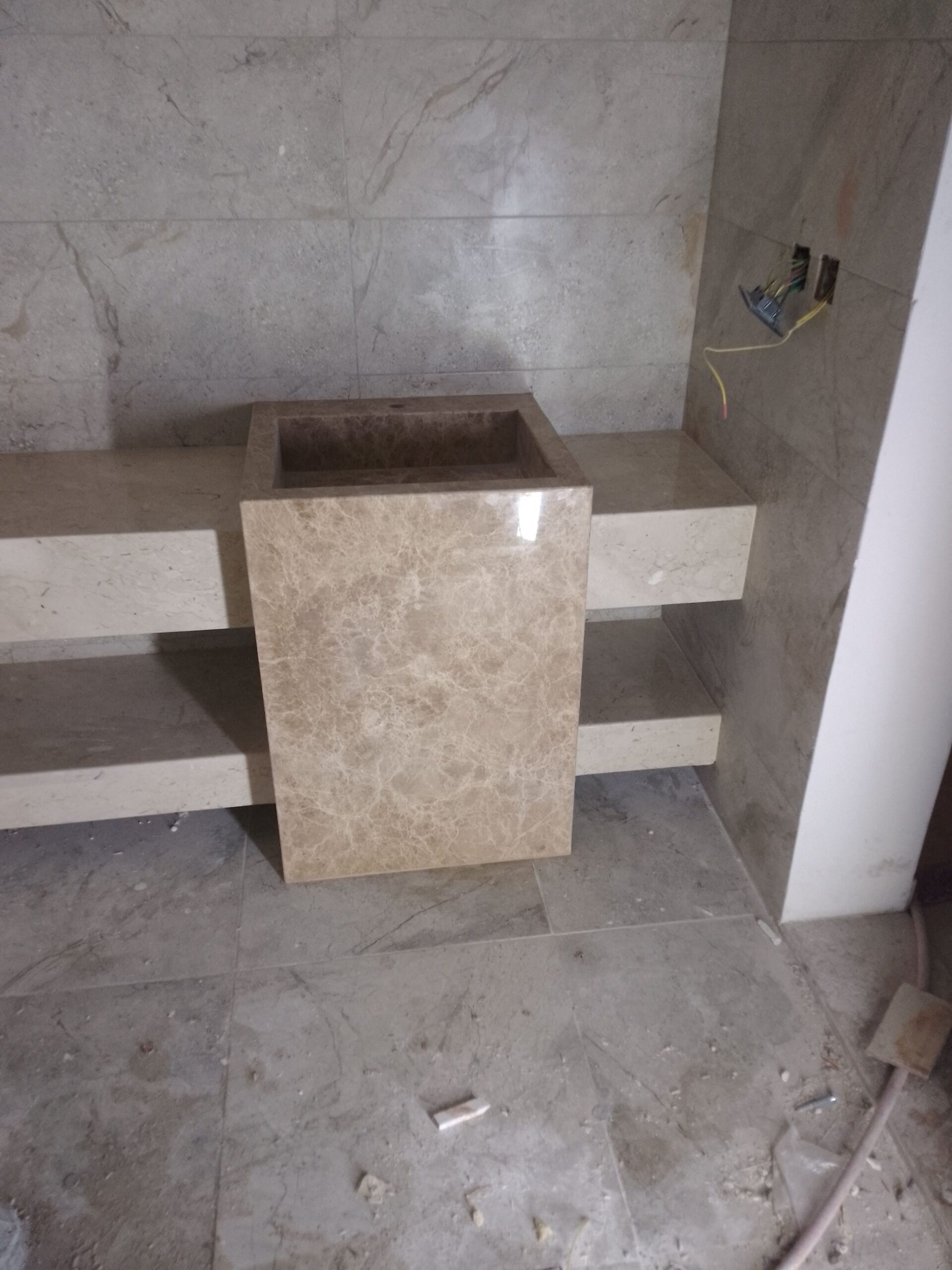 مبلط يمني ترميم لياسه دهانات خارجيه ودخليه