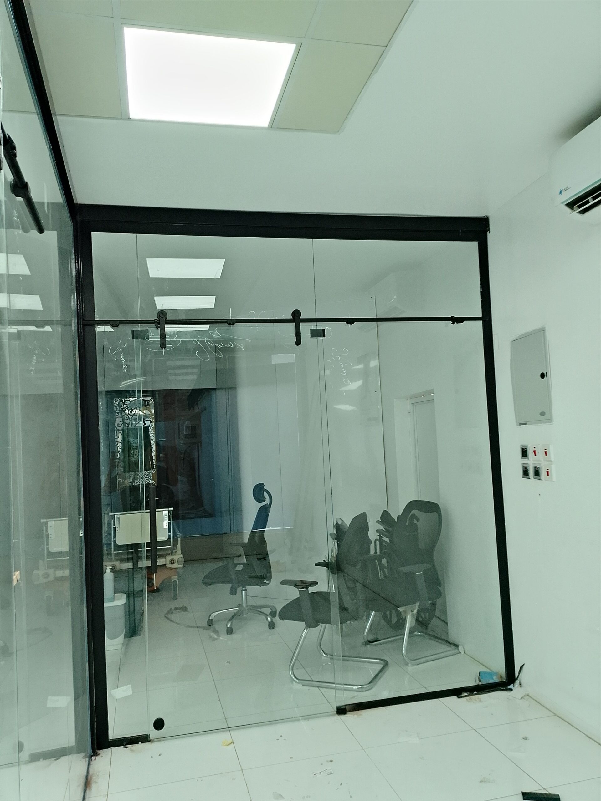 زجاج سكريت جيزان 0535238262