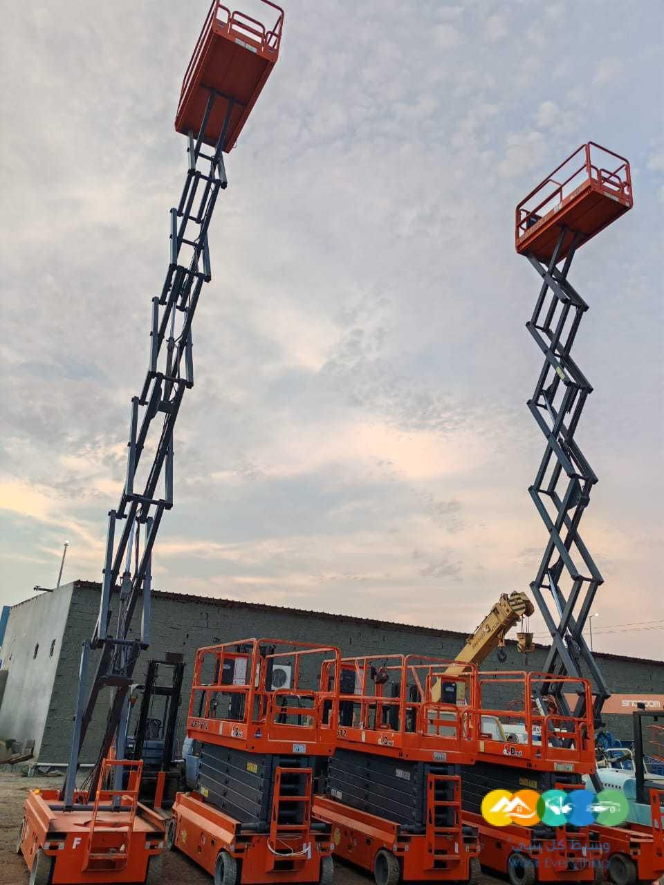 سيزر لفت مان لفت كهربائي ديزل