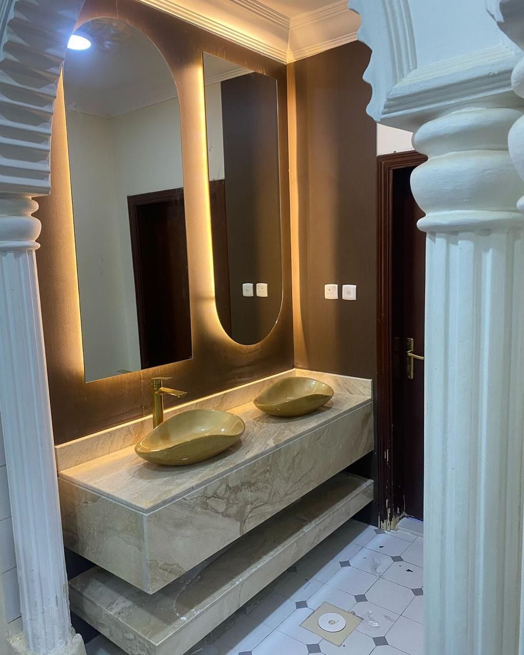 رخام طبيعي صناعي