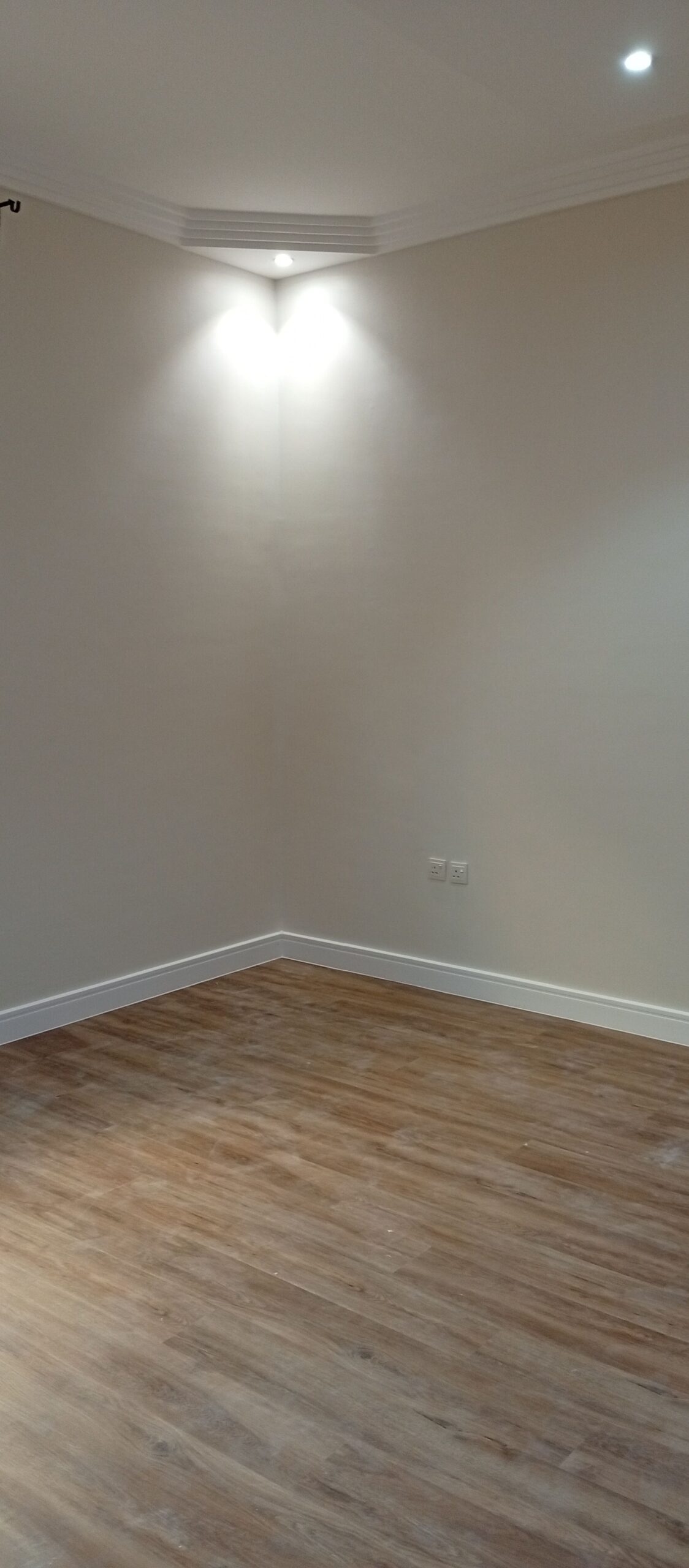 معلم دهانات وديكورات