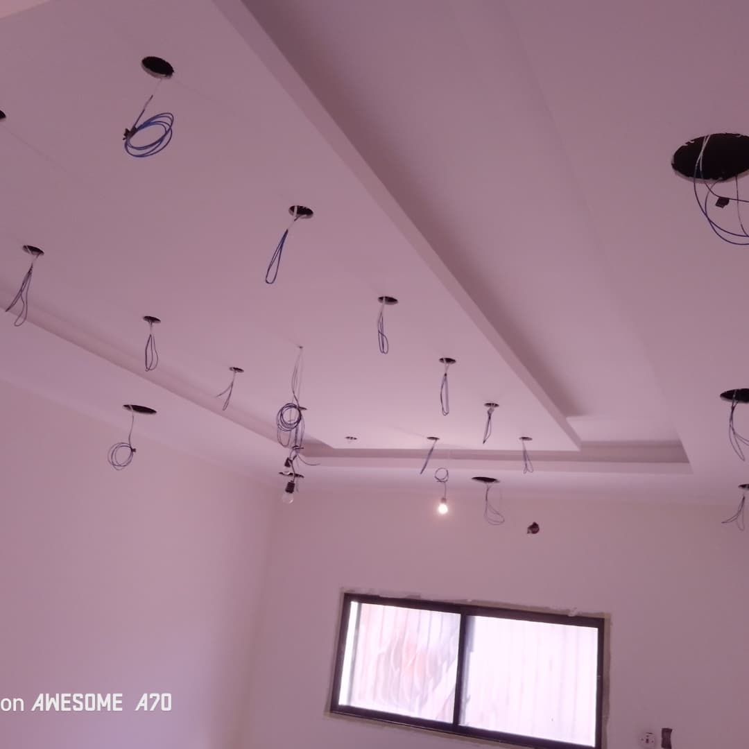 اصباغ داخلية وخارجية ترميم شامل وعوازل اوديكورات و