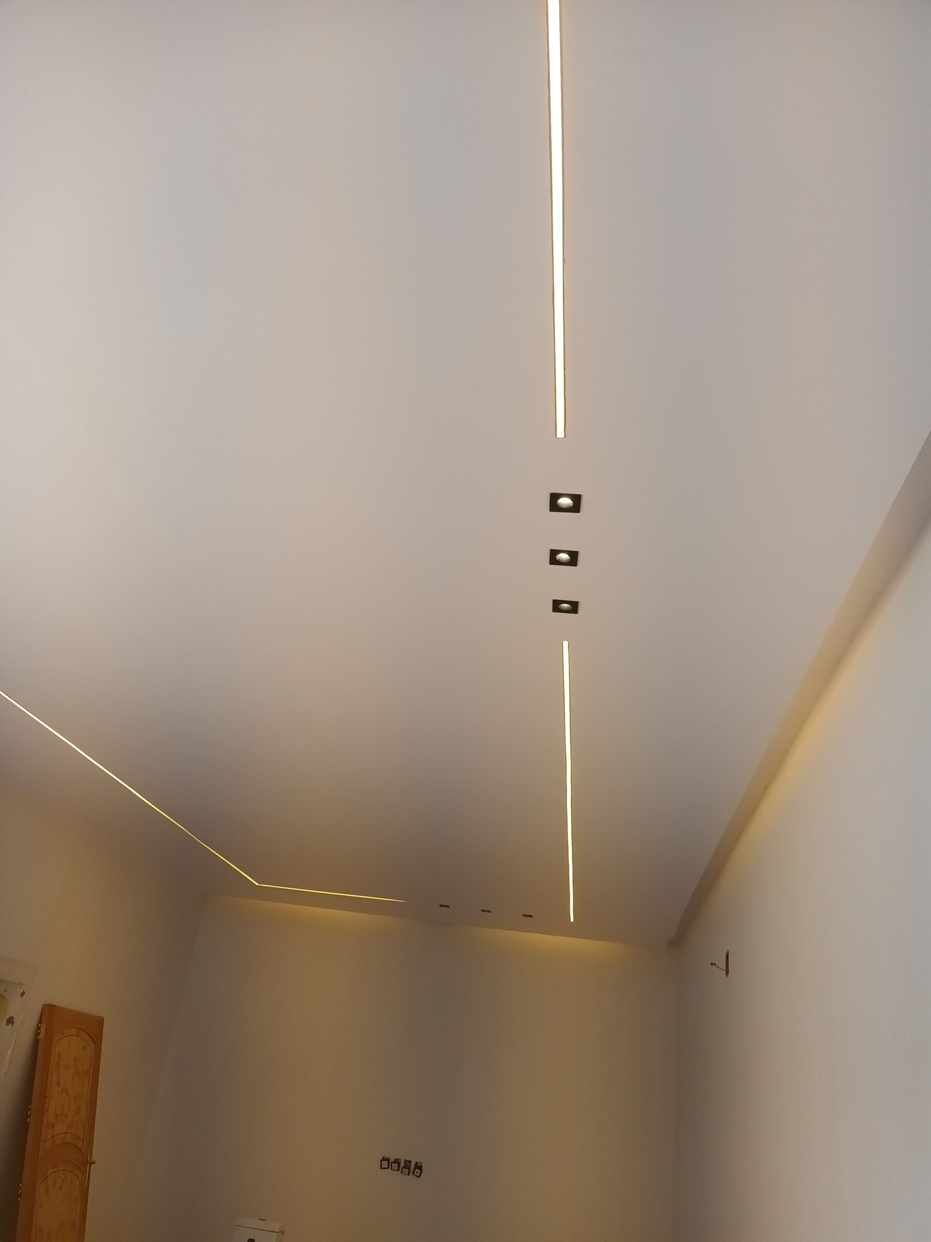 ابو اخمد ديكورات الجبسمبورد ٠٥٥٣٦٥٤٩٠٠