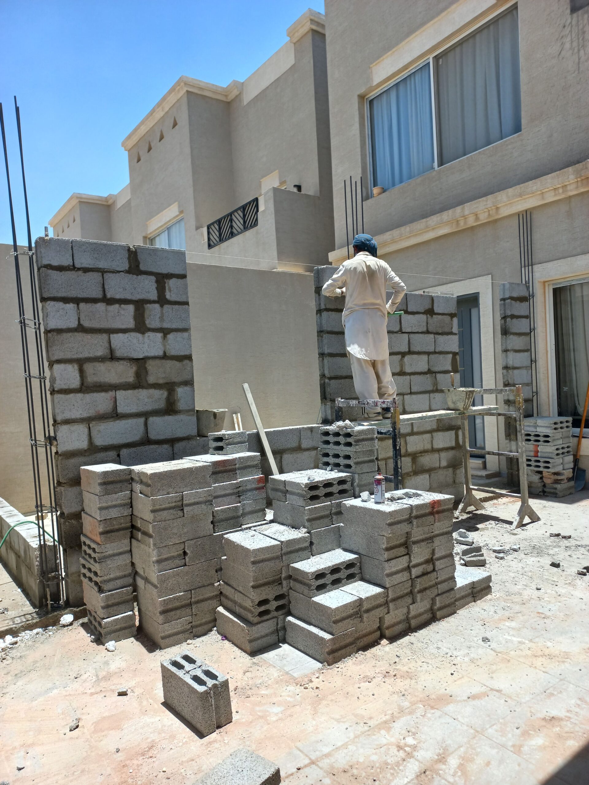 سراميك بلاط بناء لياسه إمام غرفه تكسير ترميم انشاء