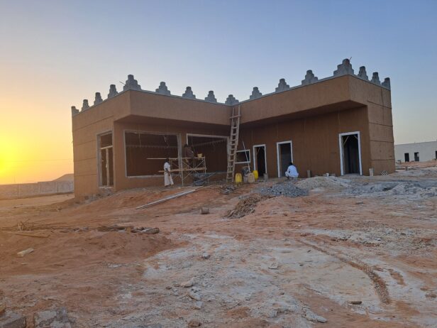 نشتغل جميع أعمال التراثية بنيان المجالس والمساجد و