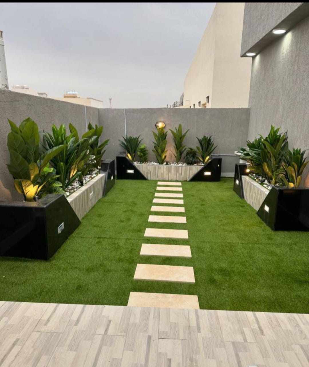 تنسيق الحدايق بالزهور