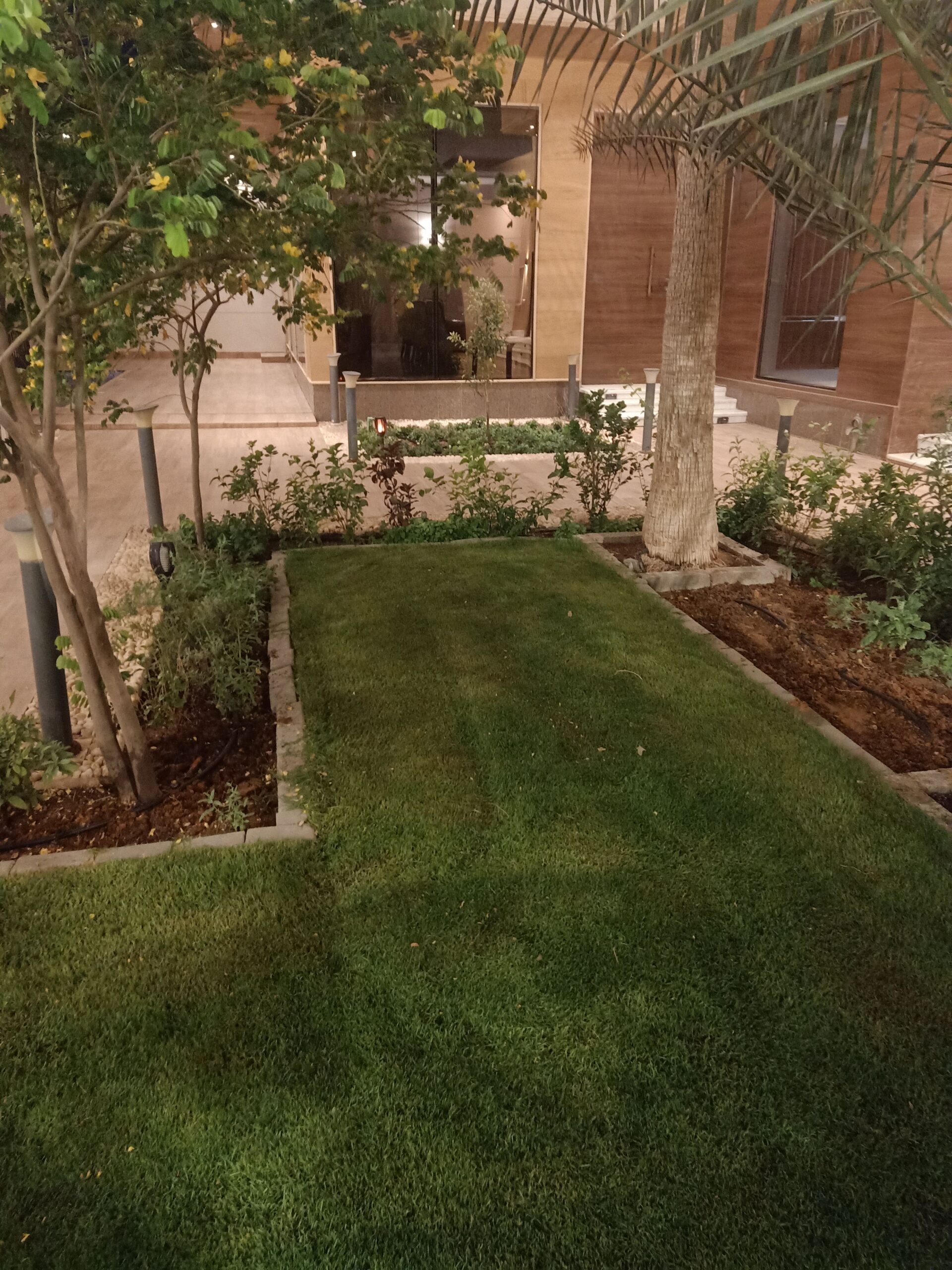 مشتل زراعي الرياض حي الملقا طريق الملك سلمان