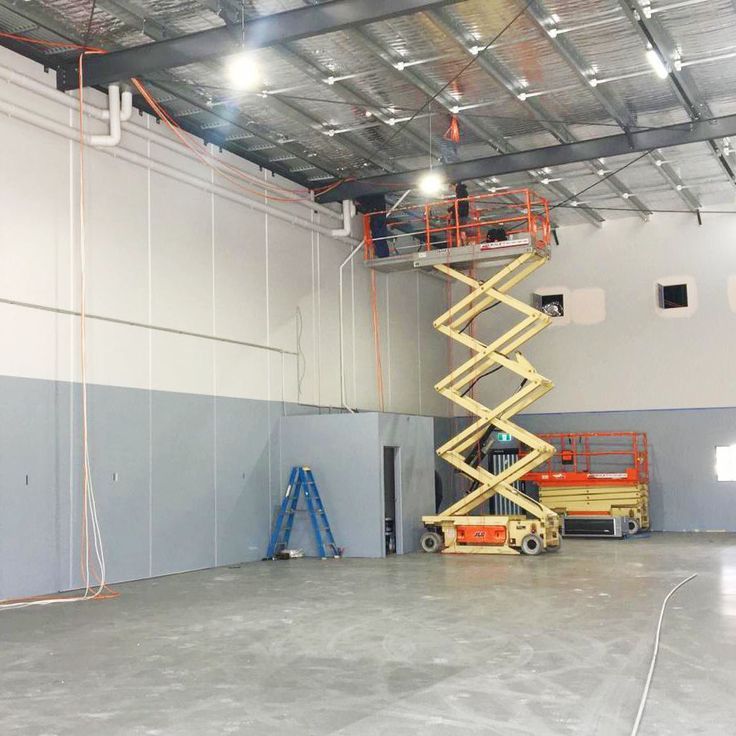 سيزرلفت للايجار مانلفت للايجار رافعة عمال للايجار