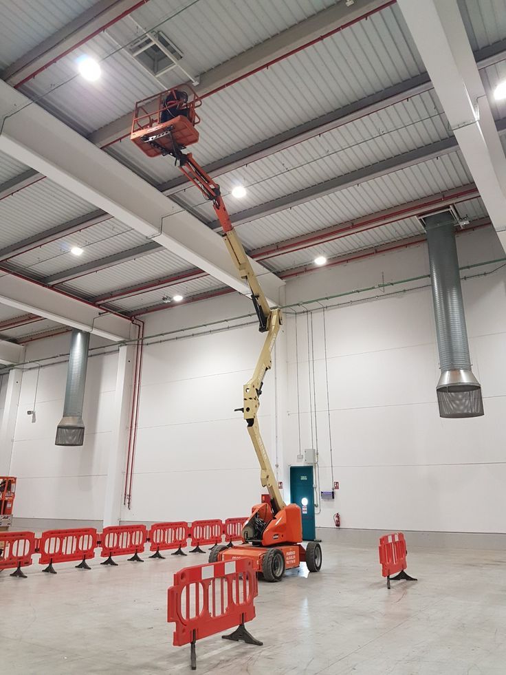 سيزرلفت للايجار مانلفت للايجار رافعة عمال للايجار