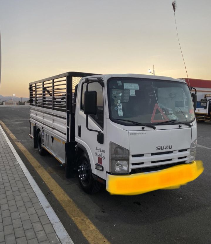 نقل عفش داخل وخارج الرياض مع الفك وتركيب