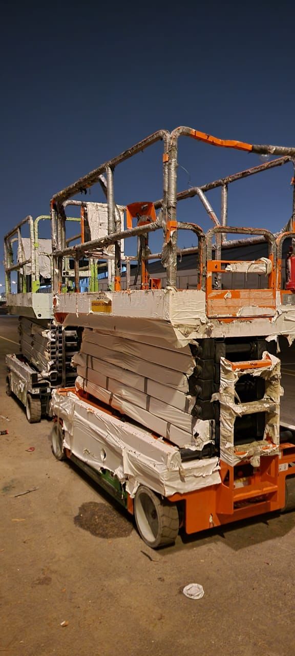 سيزرلفت8متر للايجار موديل حديث باسعار مناسبة اوراق