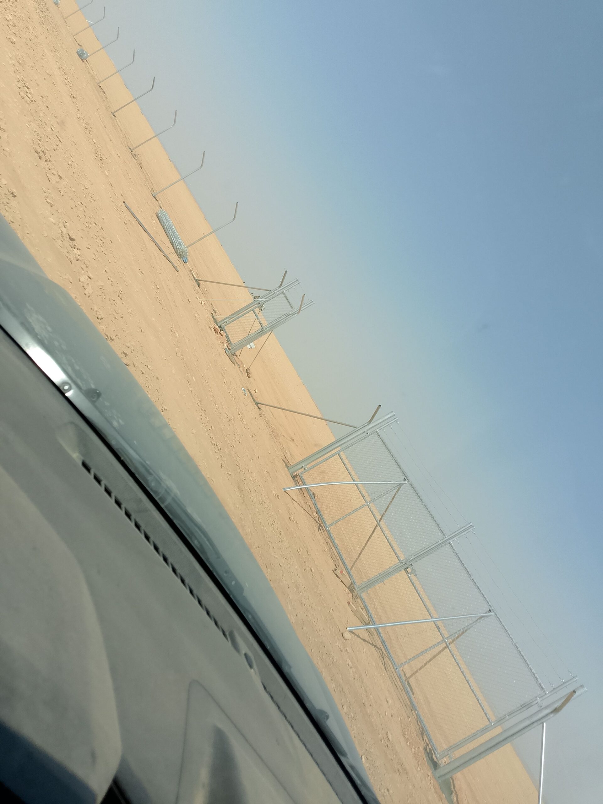 بتوريد وتركيب جميع انواع شبوك