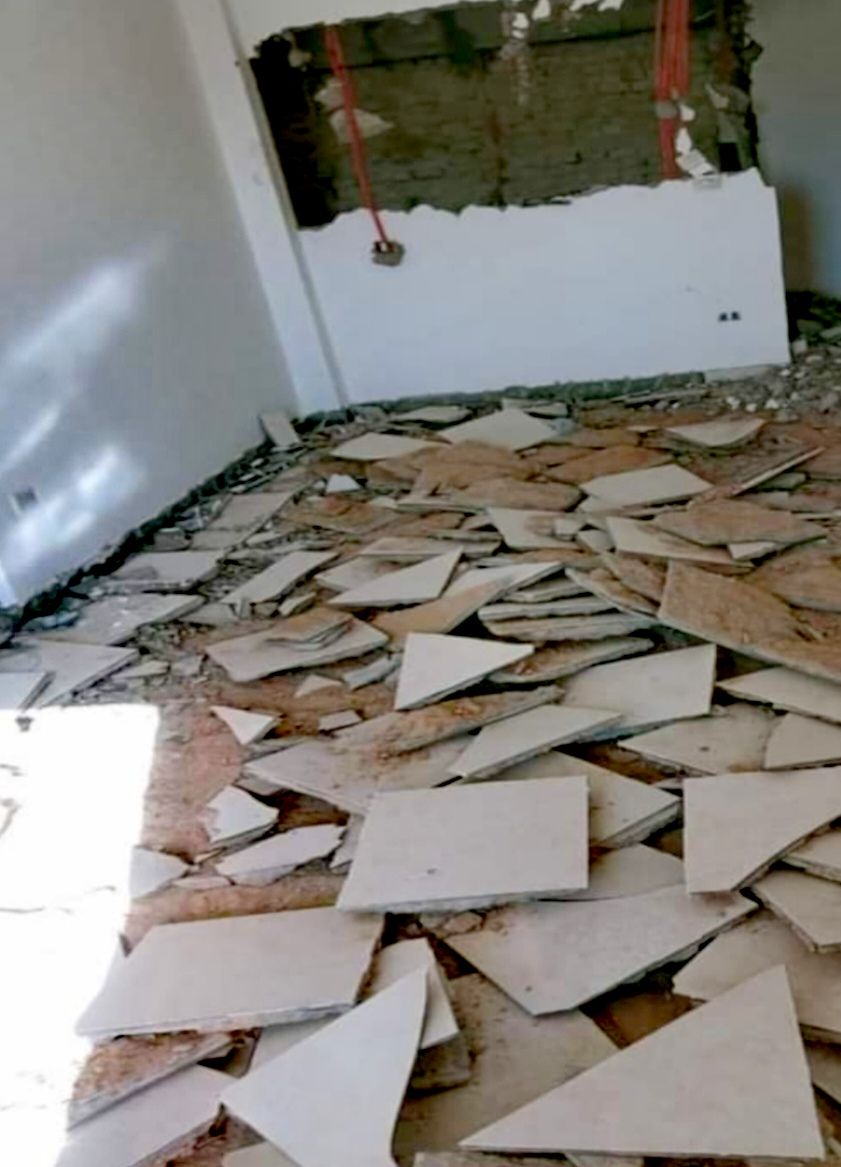 عمال تكسير وترميم