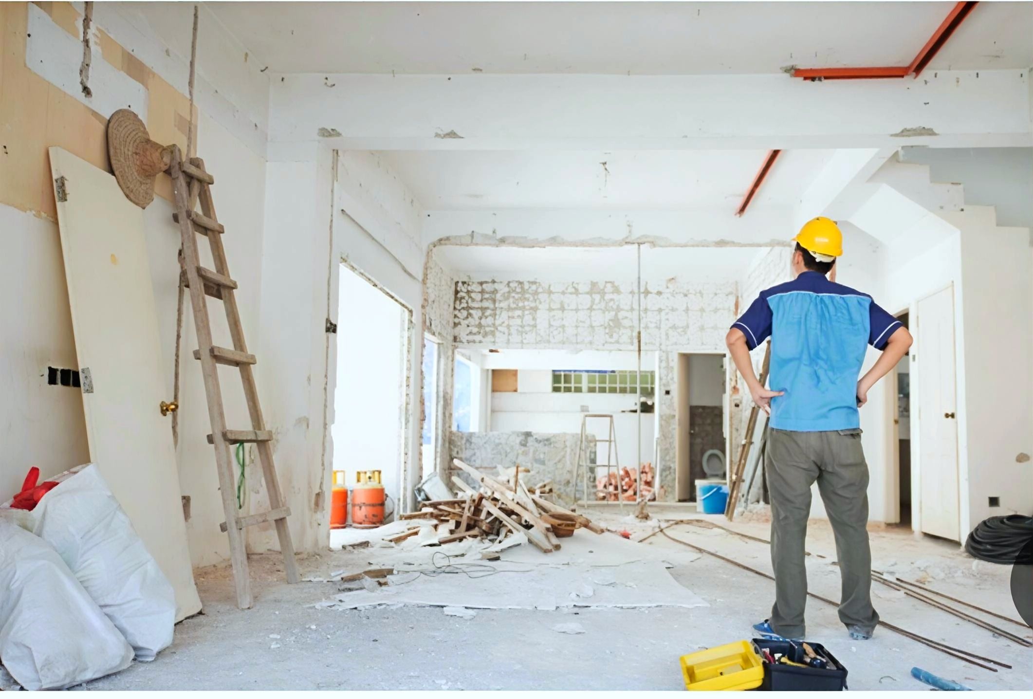 عمال تكسير وترميم